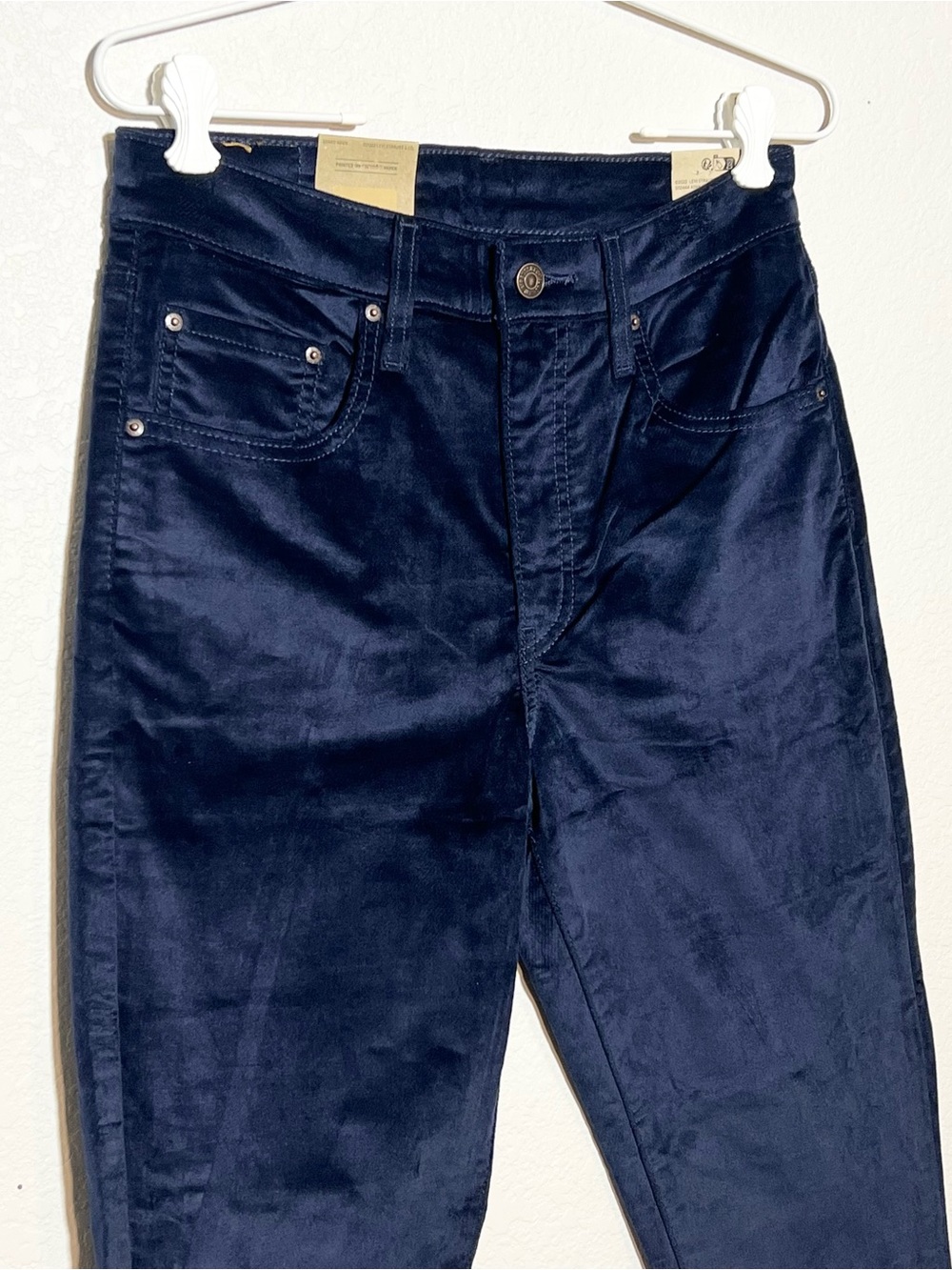 NWT Levi's Women's 30x30 721 High Rise Skinny Pants Navy Blue Corduroy